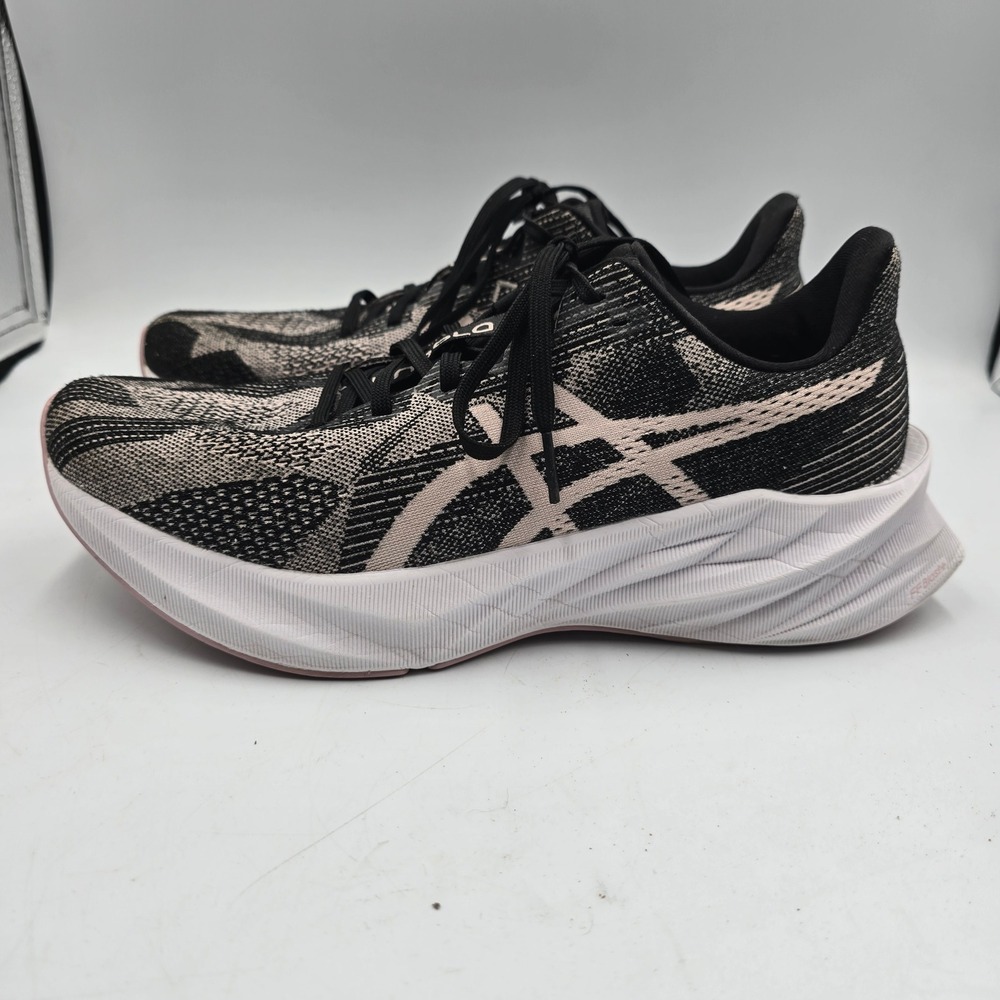 ASICS Novablast 3 Mens 10 Running Shoes Black Cream 1012B776 FF Blast+ Trainers